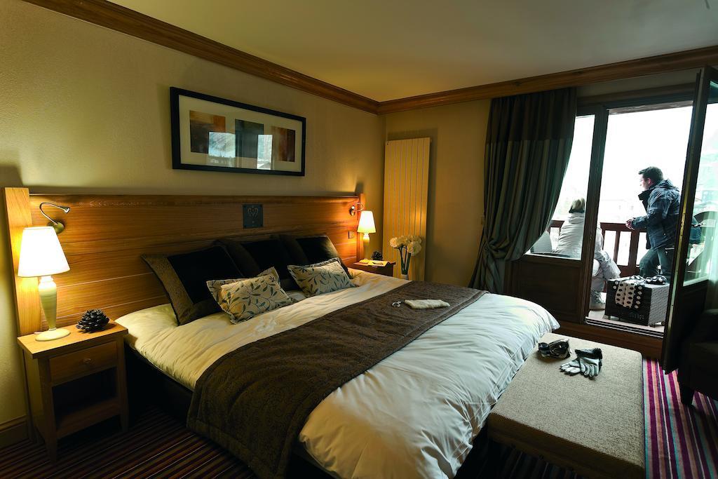 Le Savoie Hotel Val-dʼIsère Kamer foto